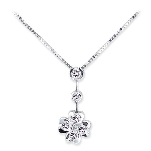 Feeling Lucky? Beautiful 4-leaf diamond necklace from Vanna K