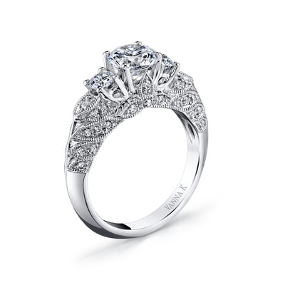 18K White Gold Diamond Engagement Ring