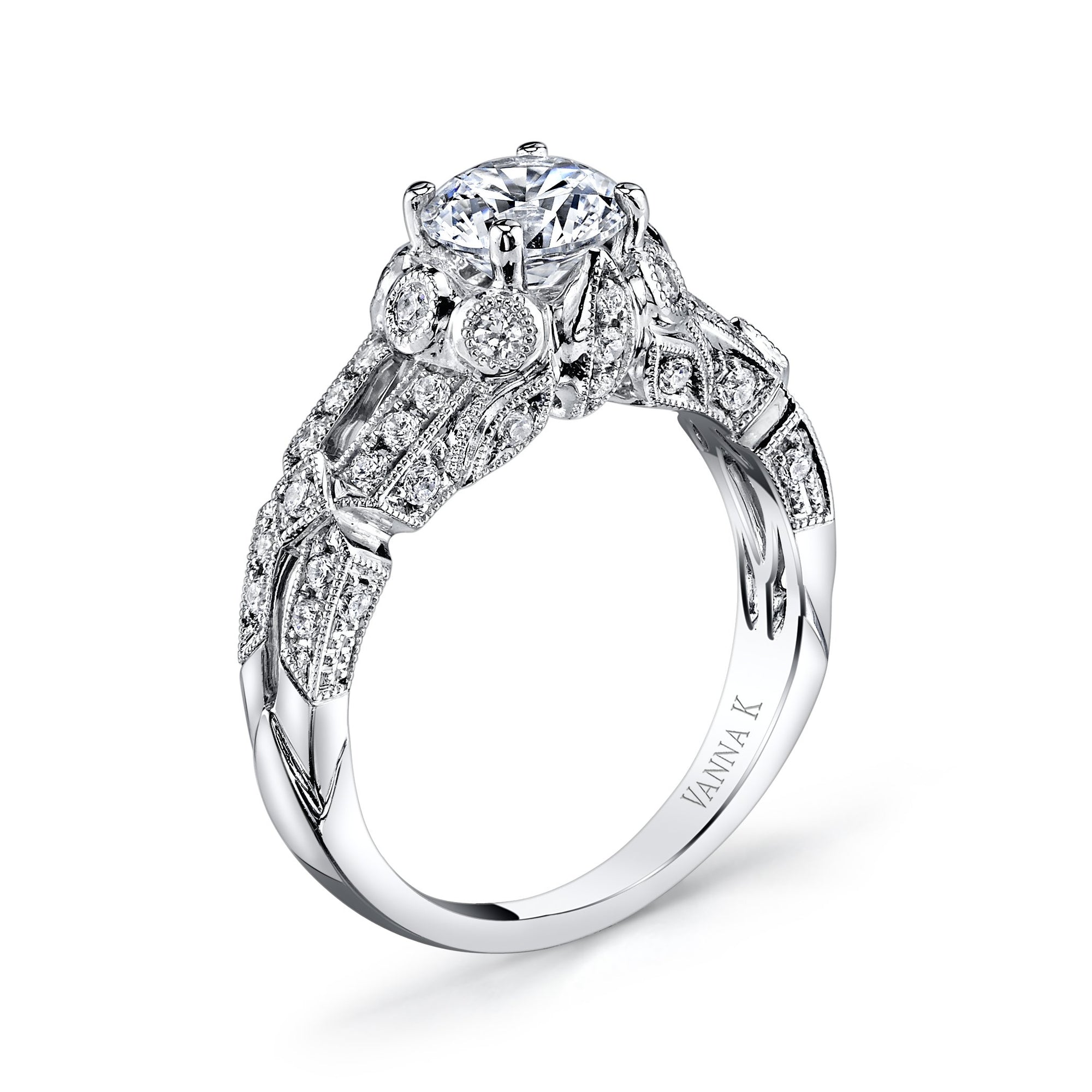 18K White Gold Halo Diamond Engagement Ring