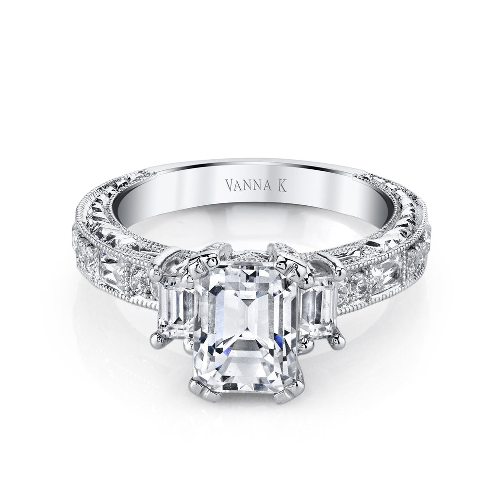 18K White Gold Diamond Engagement Ring