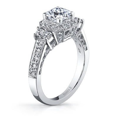 18K White Gold Halo Diamond Engagement Ring