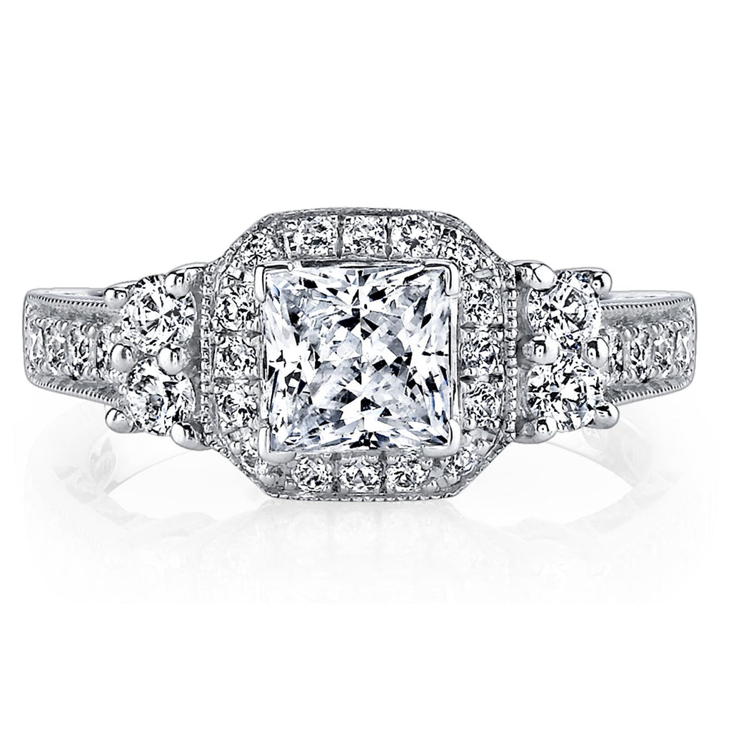 18K White Gold Halo Diamond Engagement Ring