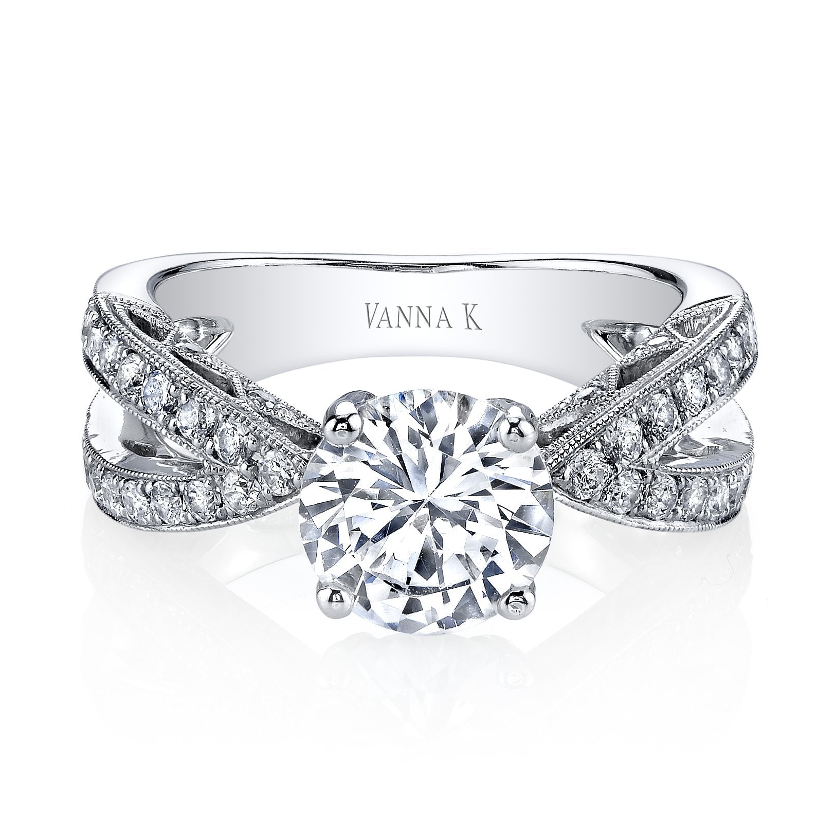 18K White Gold Diamond Engagement Ring