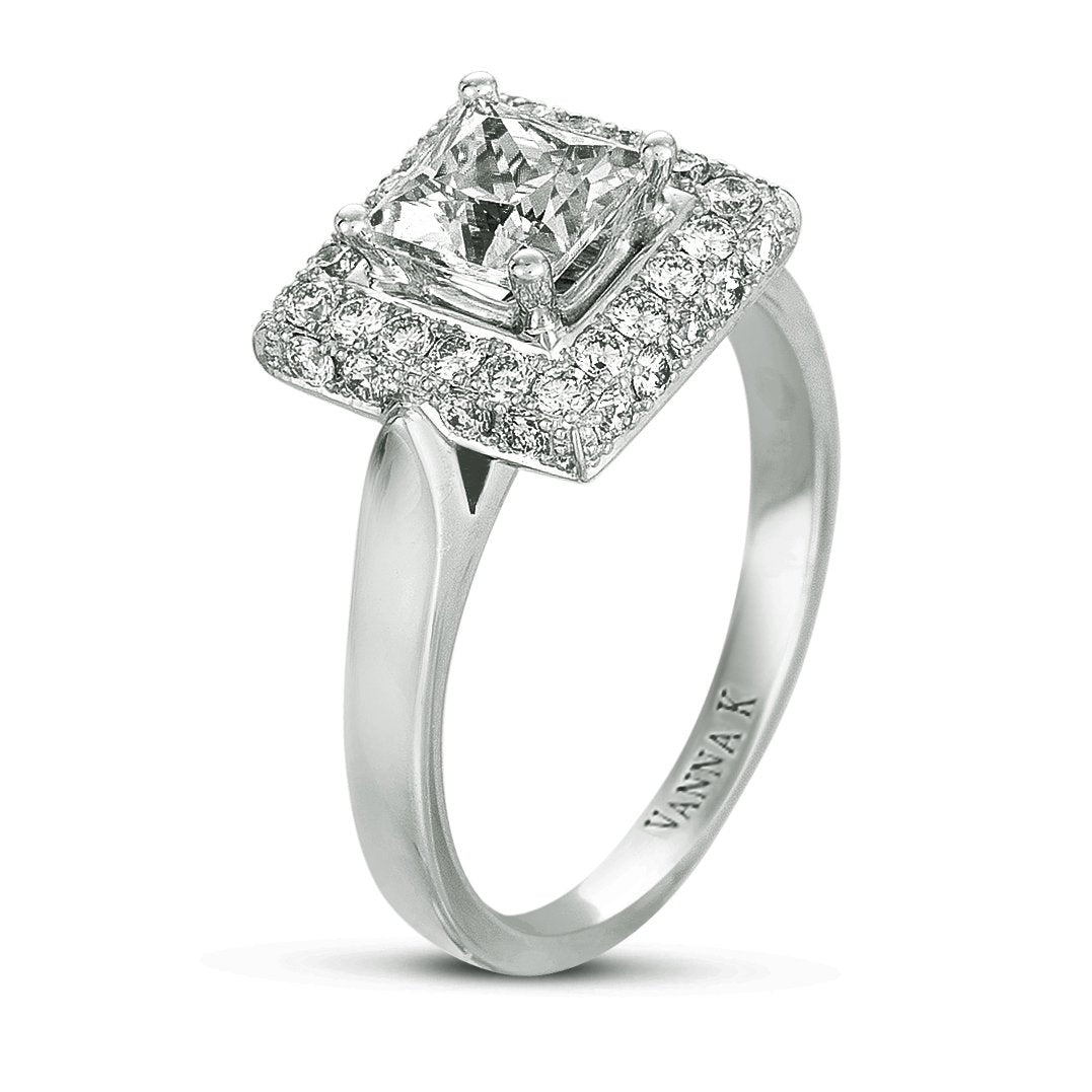 18K White Gold Diamond Engagement Ring