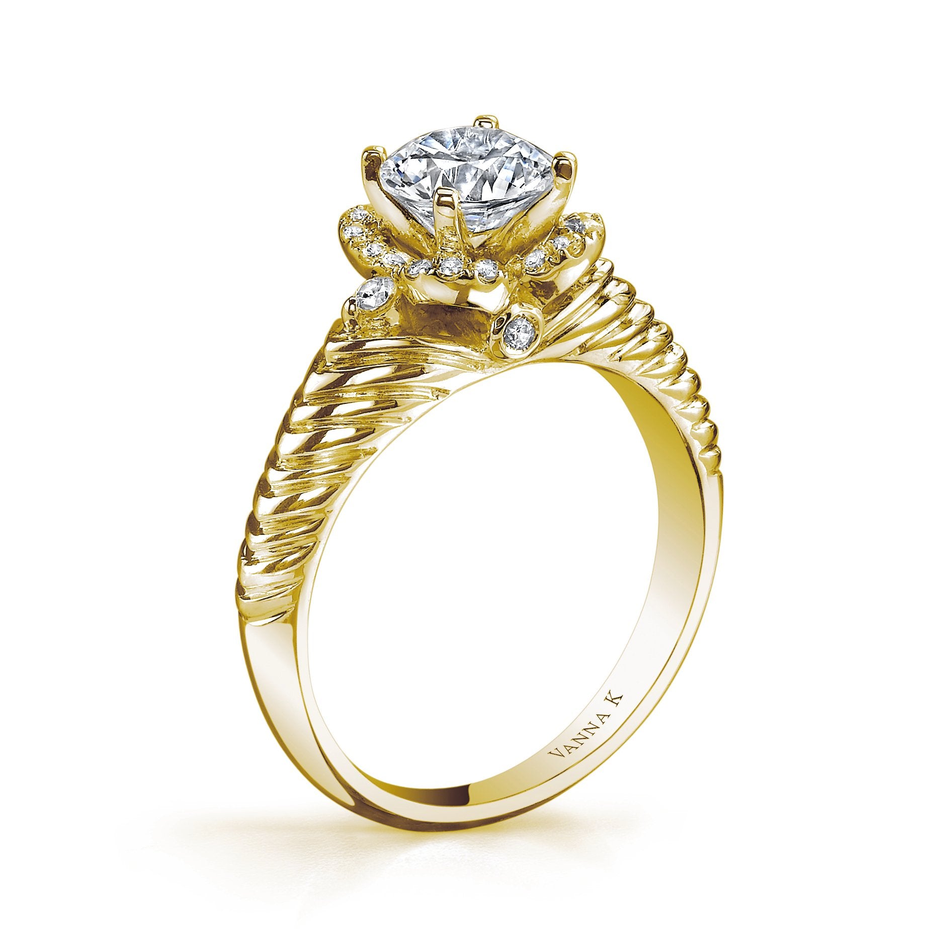 18K YELLOW GOLD HALO DIAMOND ENGAGEMENT RING