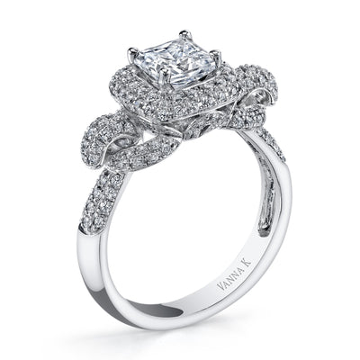 18K White Gold Halo Diamond Engagement Ring